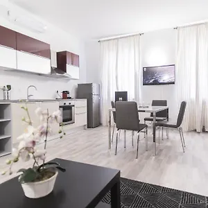 Hemeras Boutique Homes - City Center Design Flats Milão